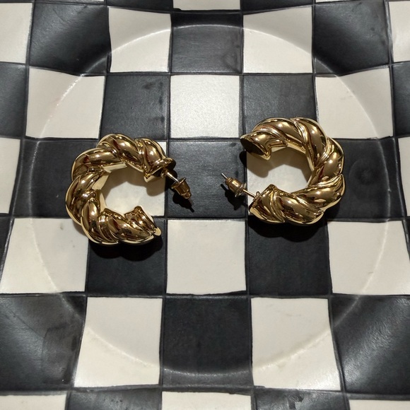 Jewelry - Gold Twisted Hoop Earrings